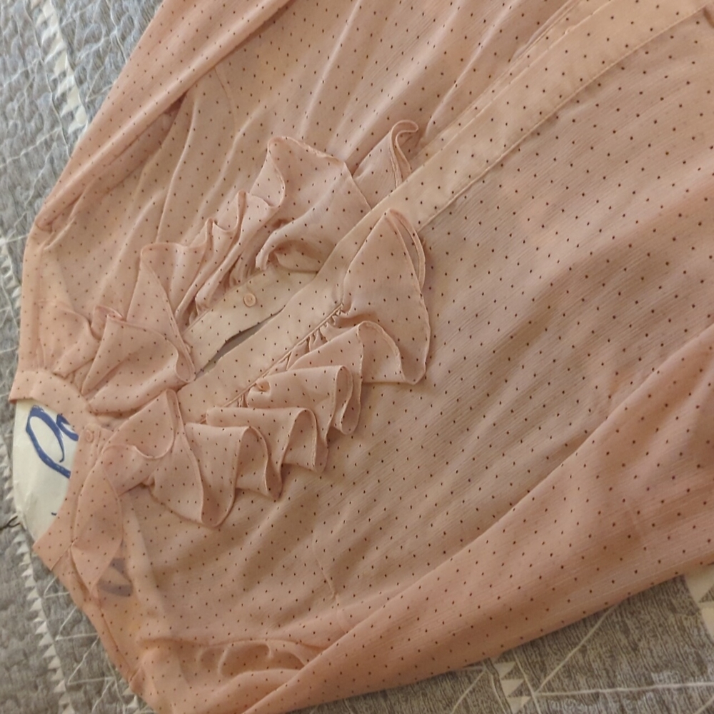 Peach poplin style shirt with ribbon neckline - Picture 2 of 3